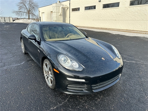 2014 Porsche Panamera 4