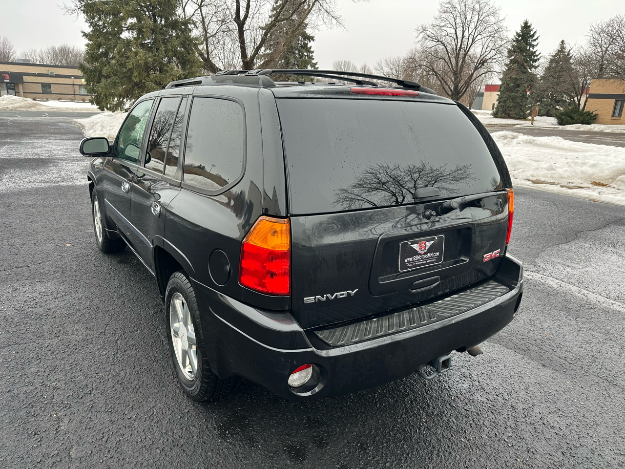 GMC Envoy SLE-1 4WD 2008