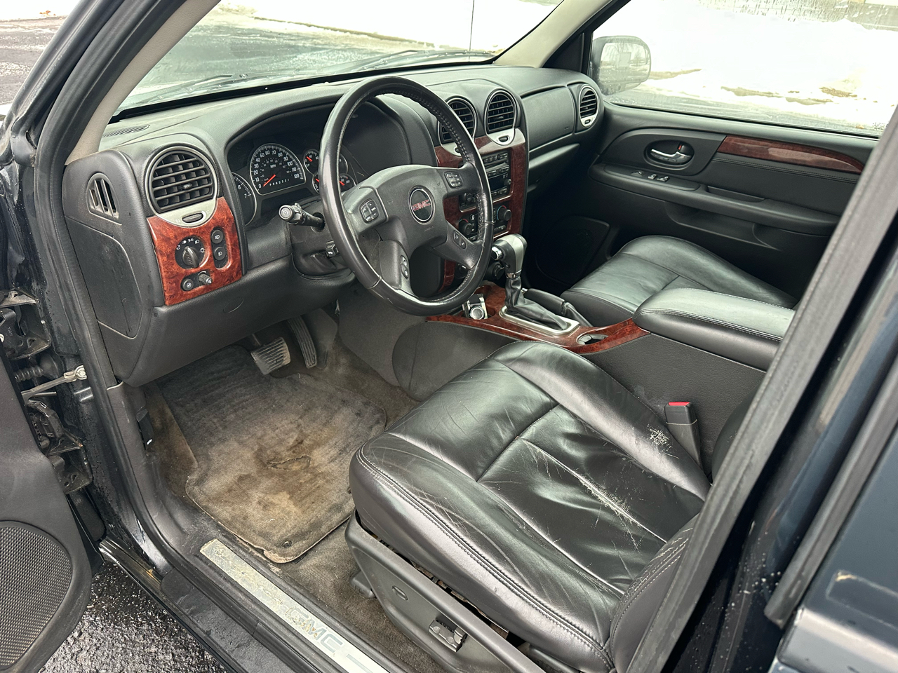 GMC Envoy SLE-1 4WD 2008