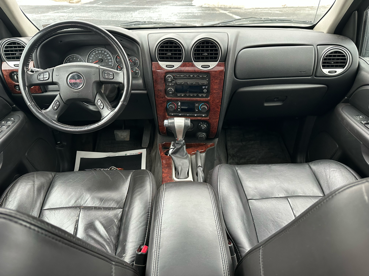 GMC Envoy SLE-1 4WD 2008