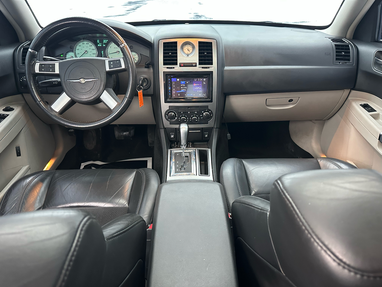 Chrysler 300 C SRT-8 2007