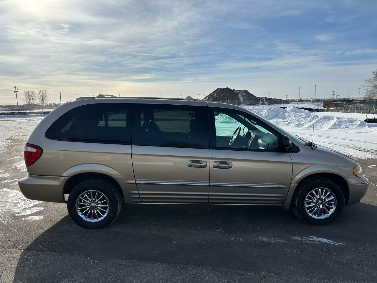 Chrysler Town & Country Limited AWD 2003