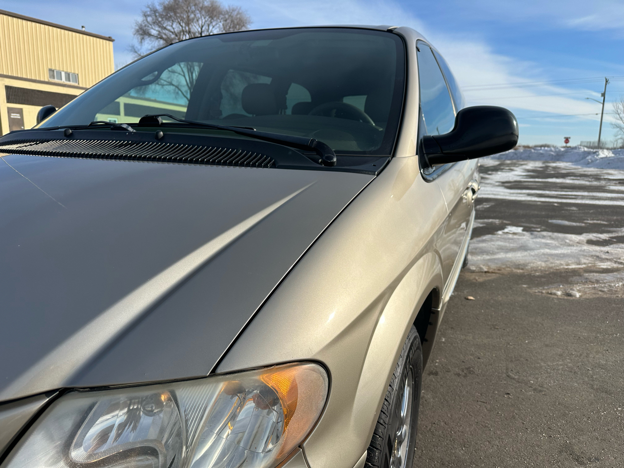 Chrysler Town & Country Limited AWD 2003
