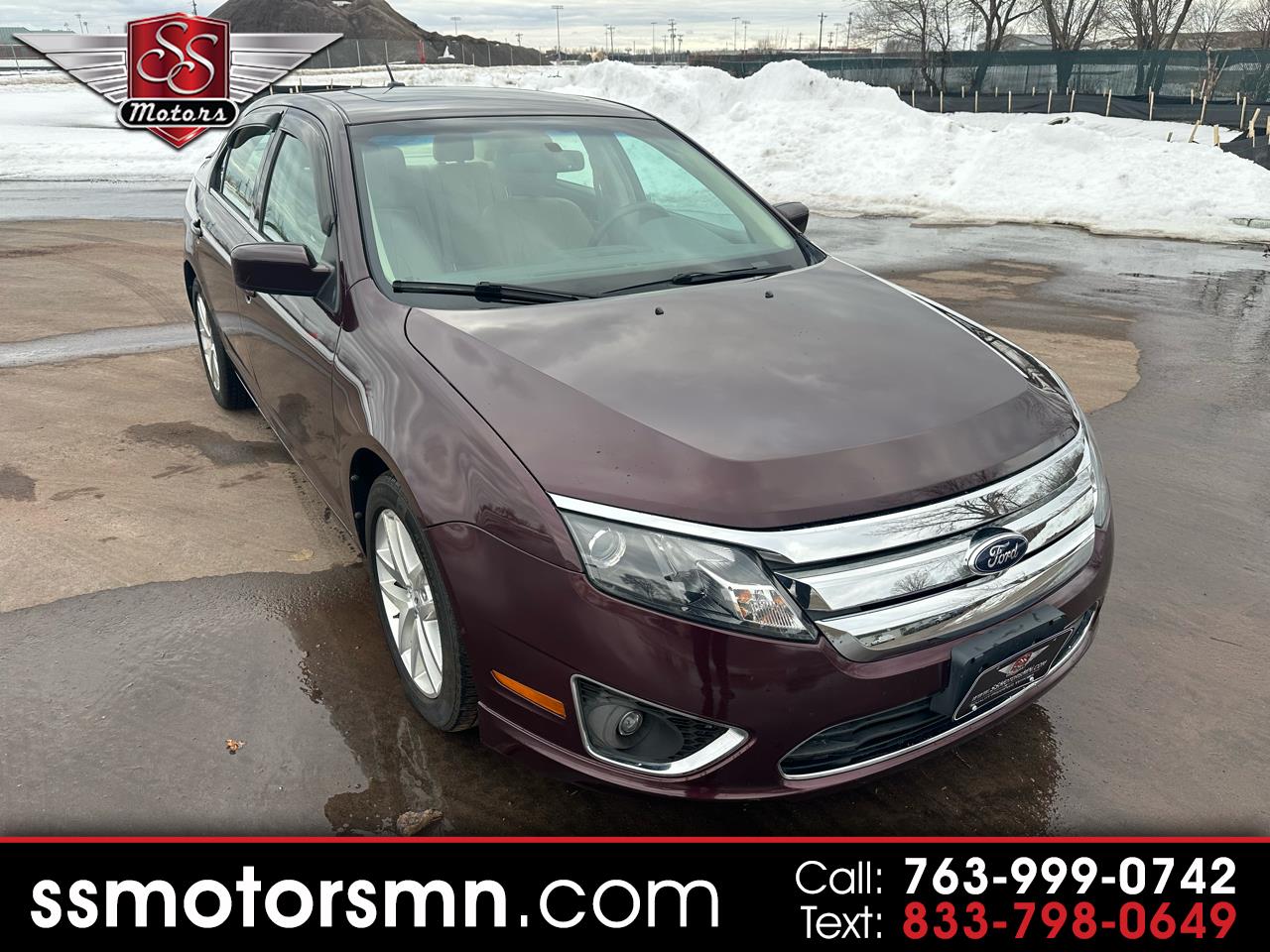 2012 Ford Fusion SEL's photo