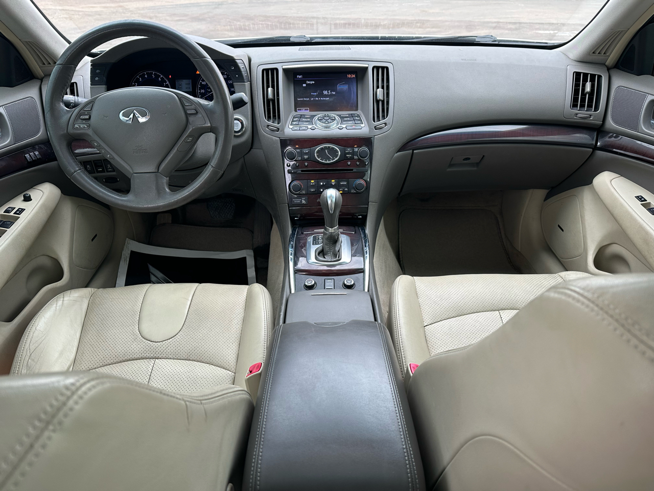 Infiniti G37X  2011