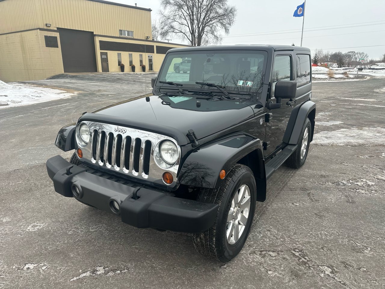 Jeep Wrangler Sahara 4WD 2013