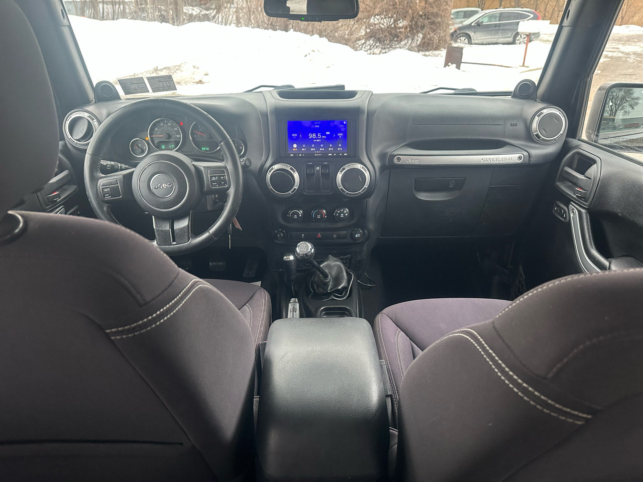 Jeep Wrangler Sahara 4WD 2013