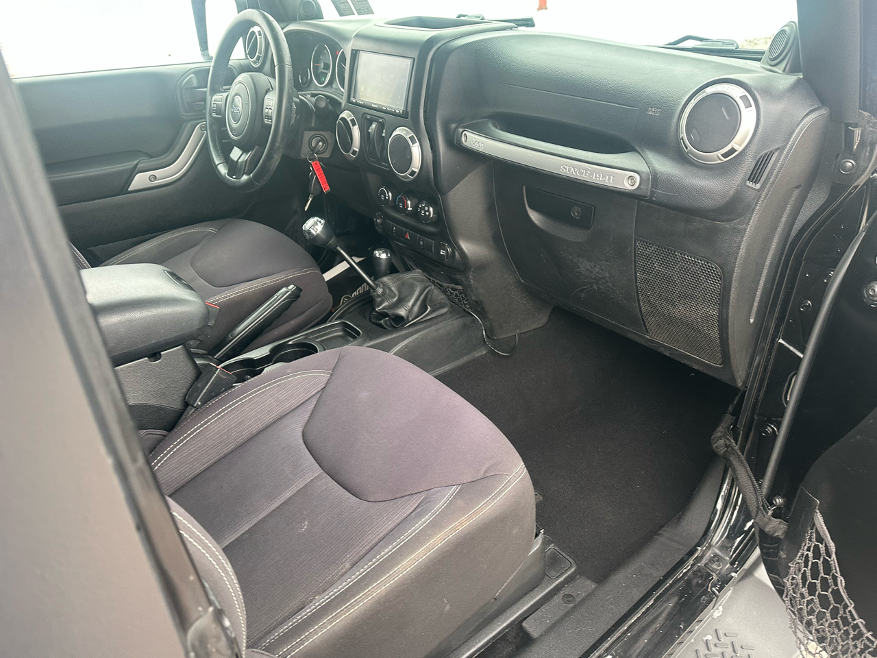 Jeep Wrangler Sahara 4WD 2013