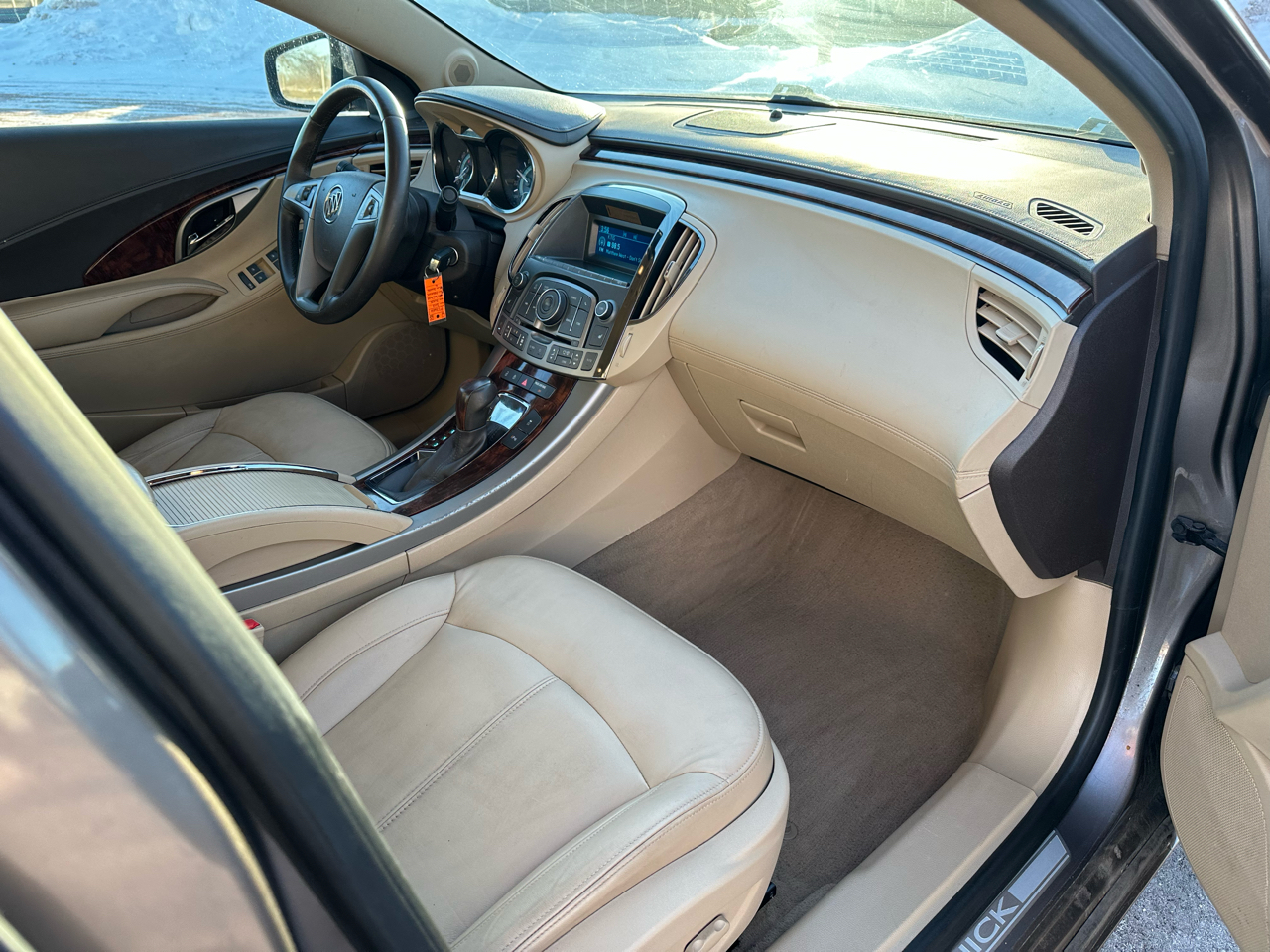 Buick LaCrosse Premium 2012