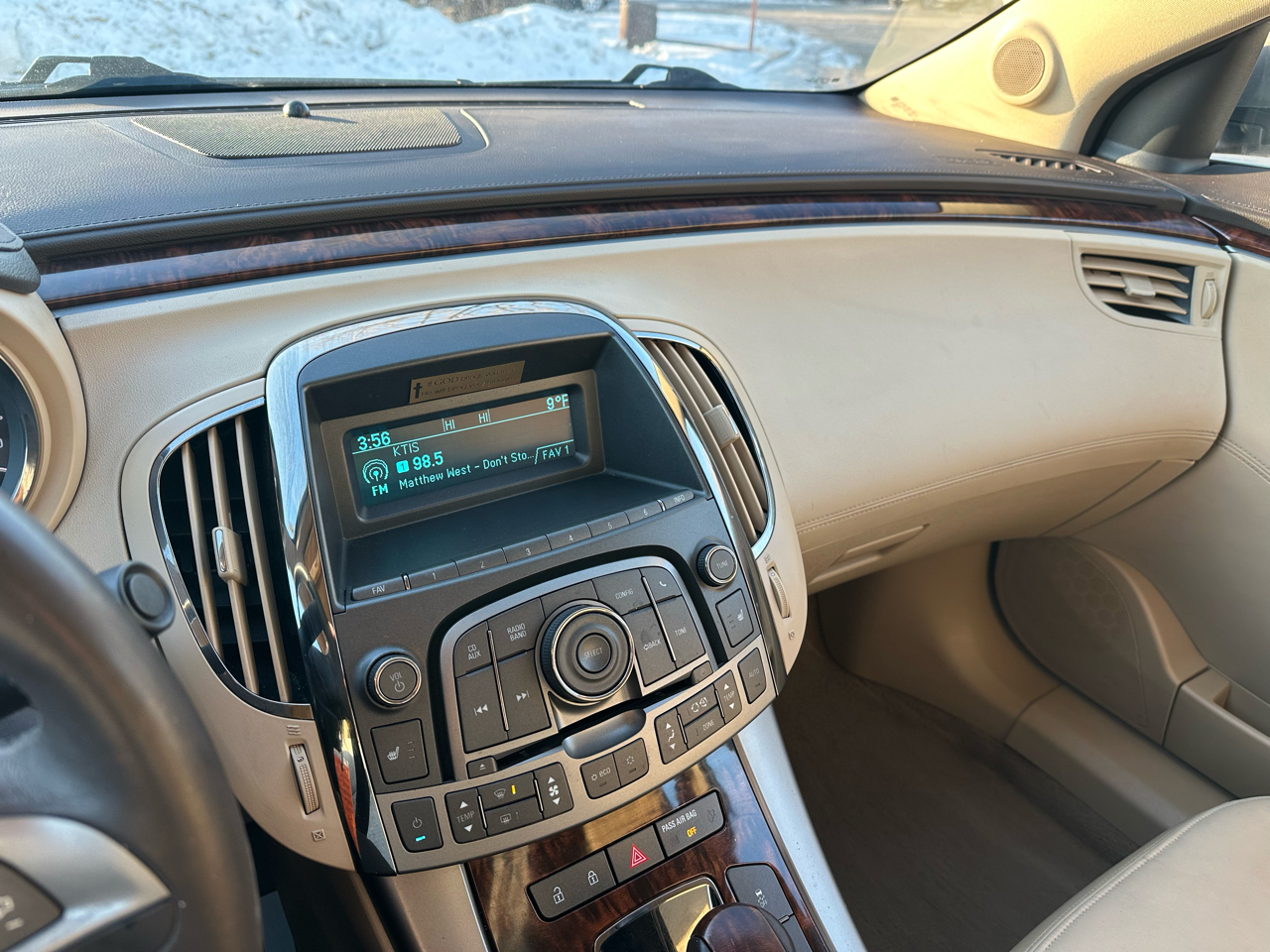 Buick LaCrosse Premium 2012