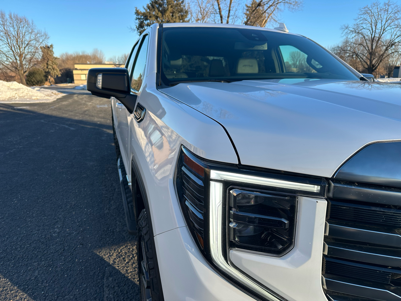 GMC Sierra 1500 AT4 Crew Cab 4WD 2022