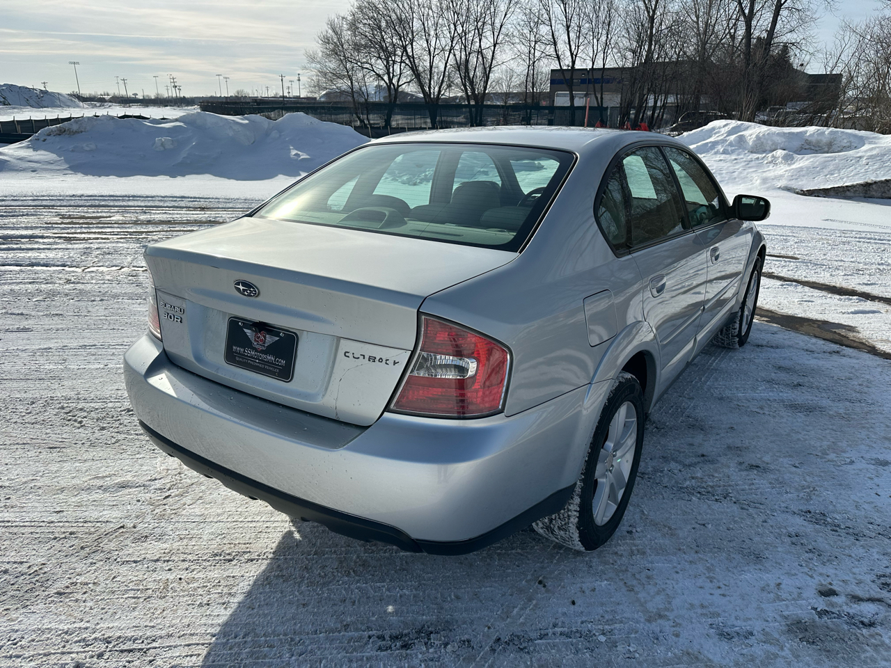 Subaru Outback 3.0R Sedan 2005