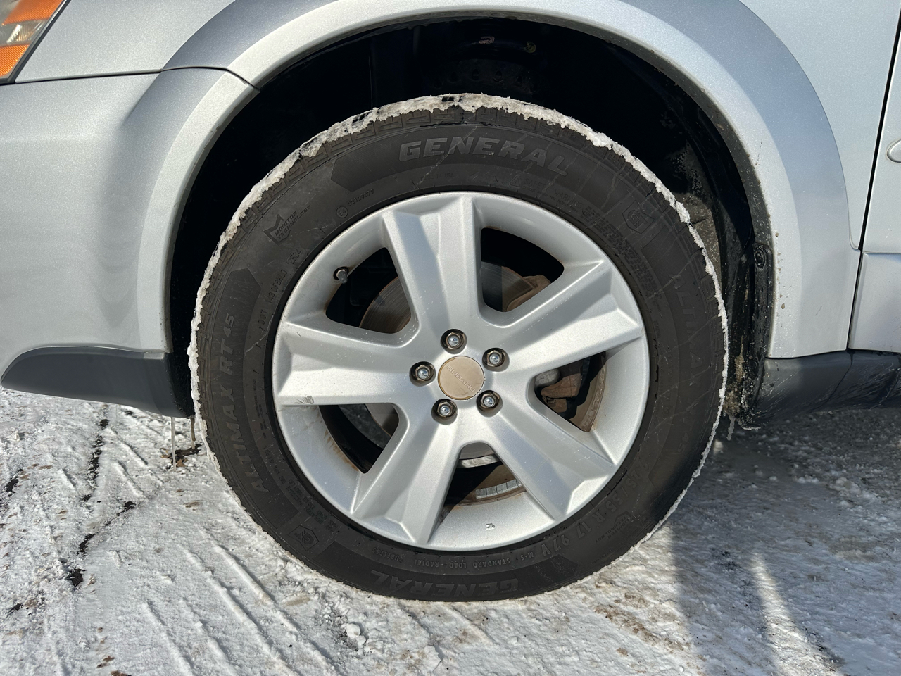 Subaru Outback 3.0R Sedan 2005