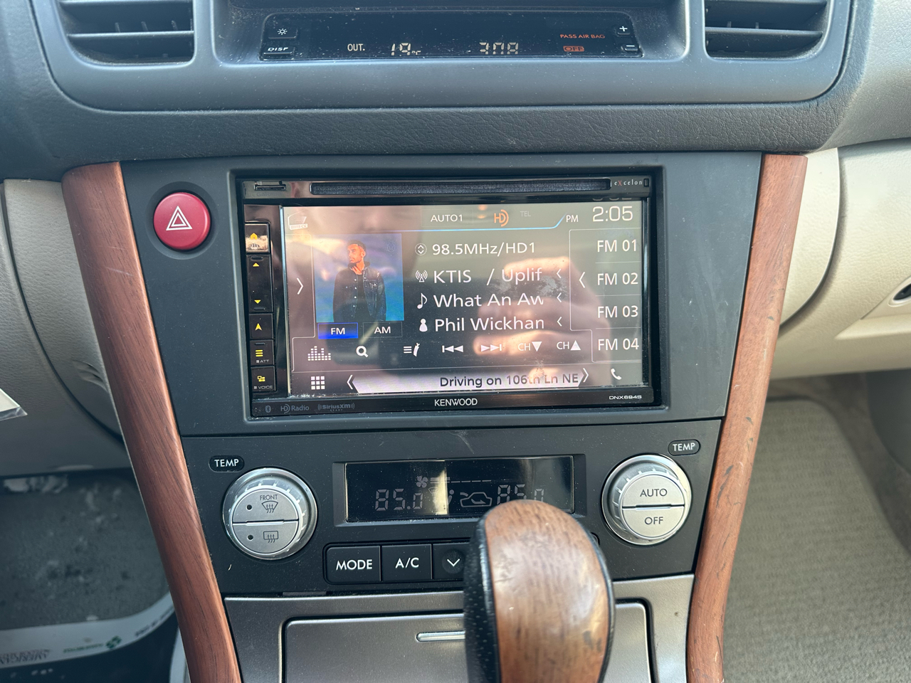 Subaru Outback 3.0R Sedan 2005