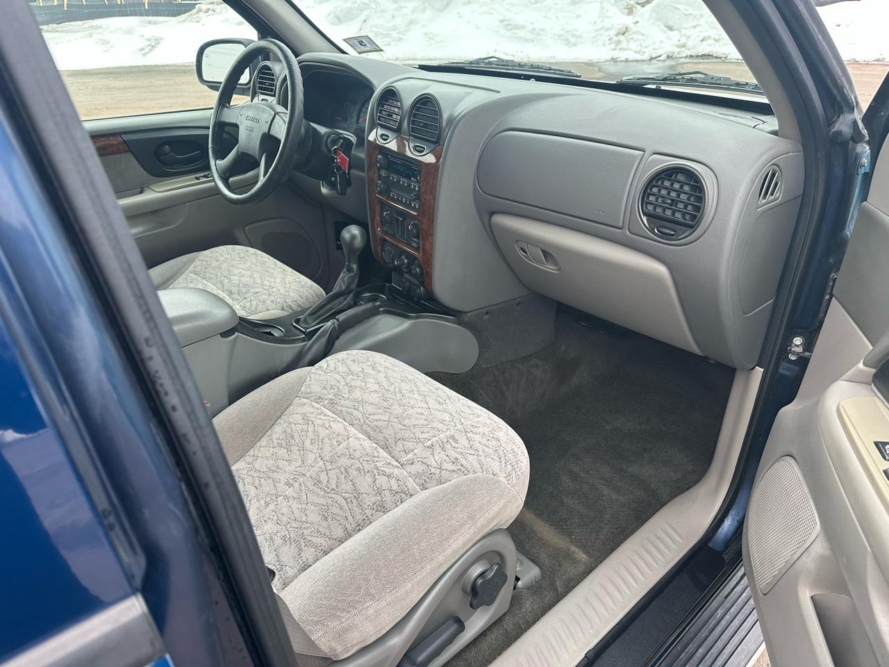 Isuzu Ascender S 4WD 2003