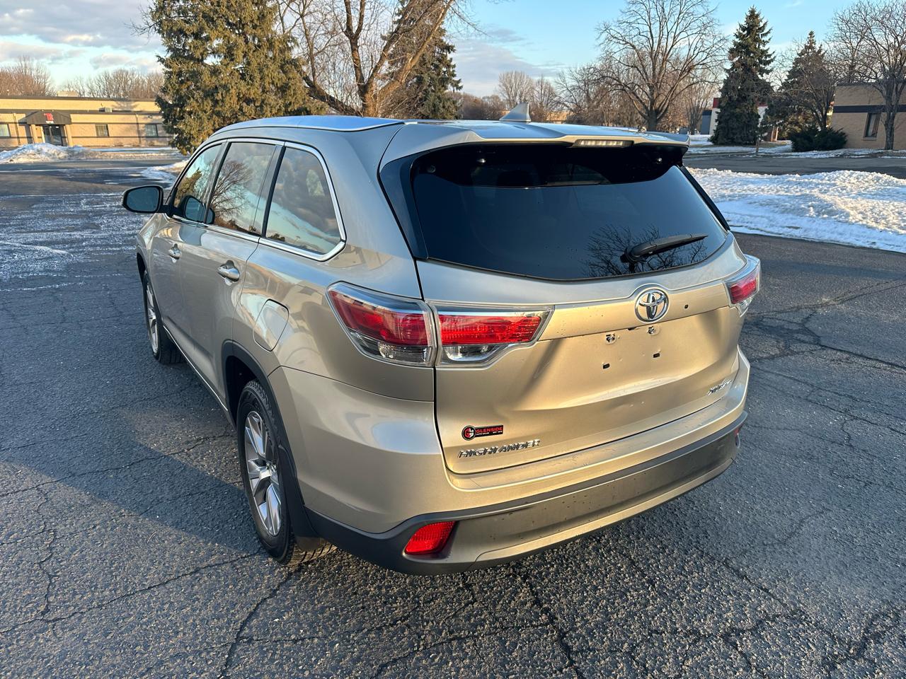 Toyota Highlander XLE AWD V6 2014