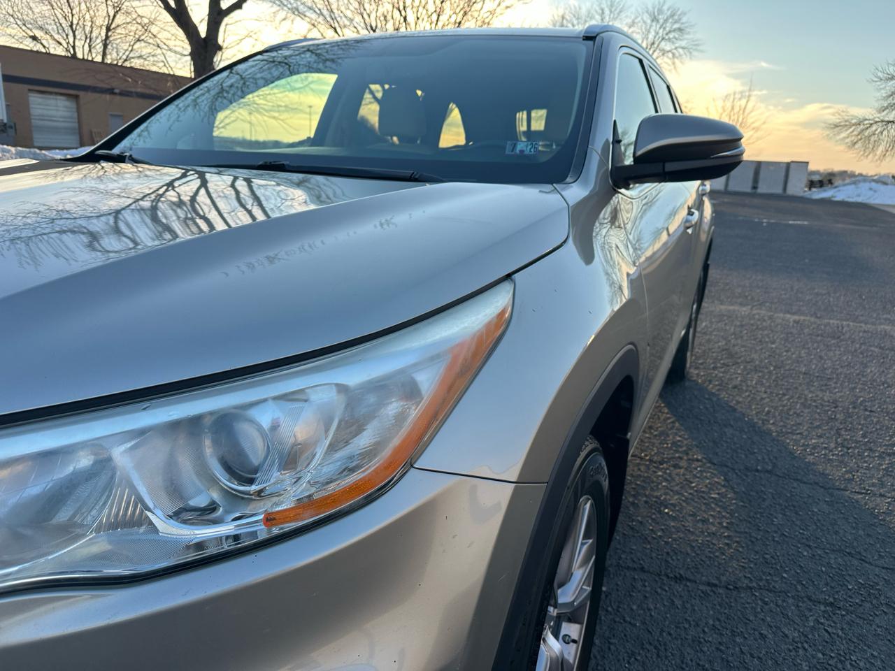 Toyota Highlander XLE AWD V6 2014