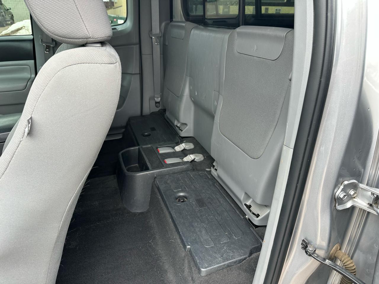 Toyota Tacoma Access Cab V6 5AT 4WD 2015