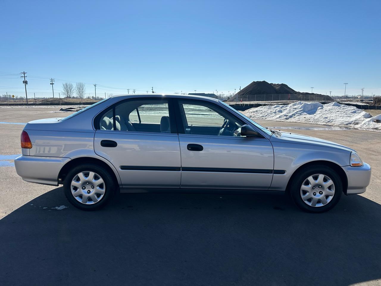 Honda Civic LX sedan 1998