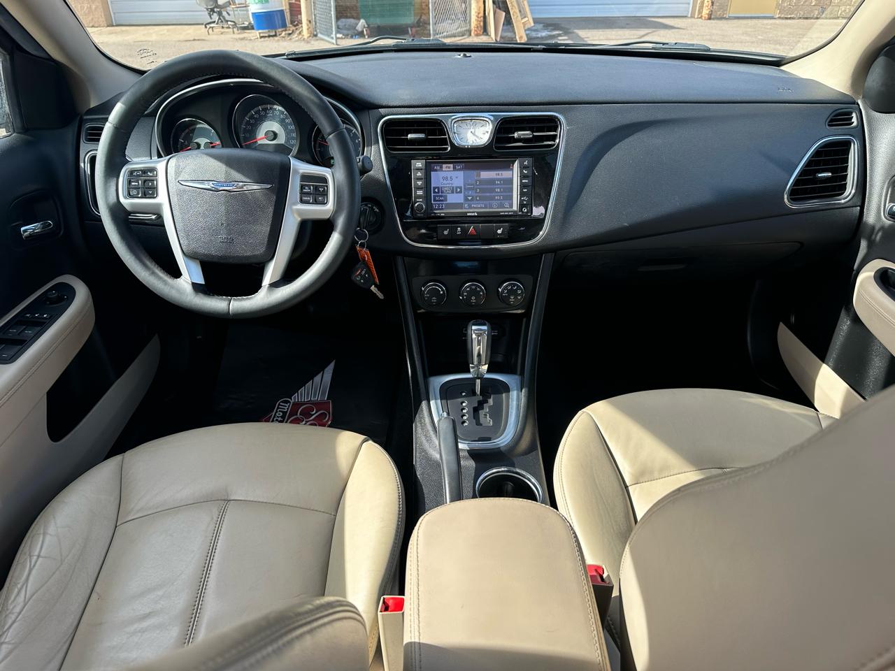 Chrysler 200 Limited 2012