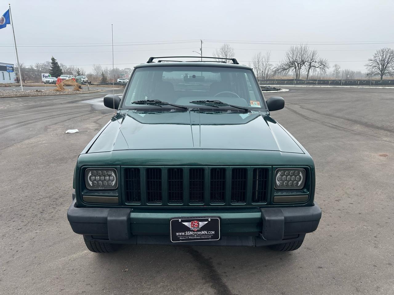 Jeep Cherokee Sport 4WD 2000