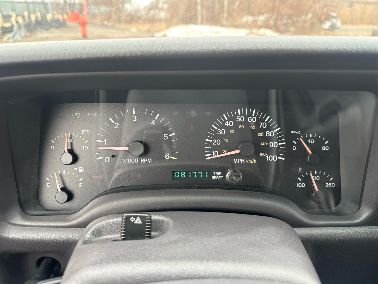 Jeep Cherokee Sport 4WD 2000