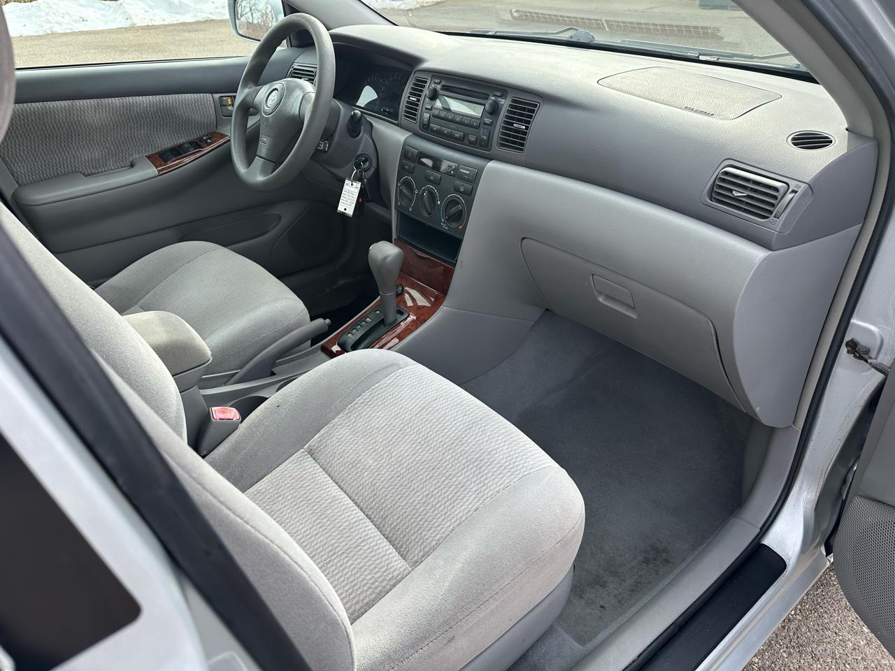 Toyota Corolla CE 2006