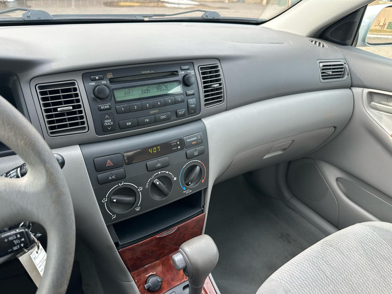 Toyota Corolla CE 2006