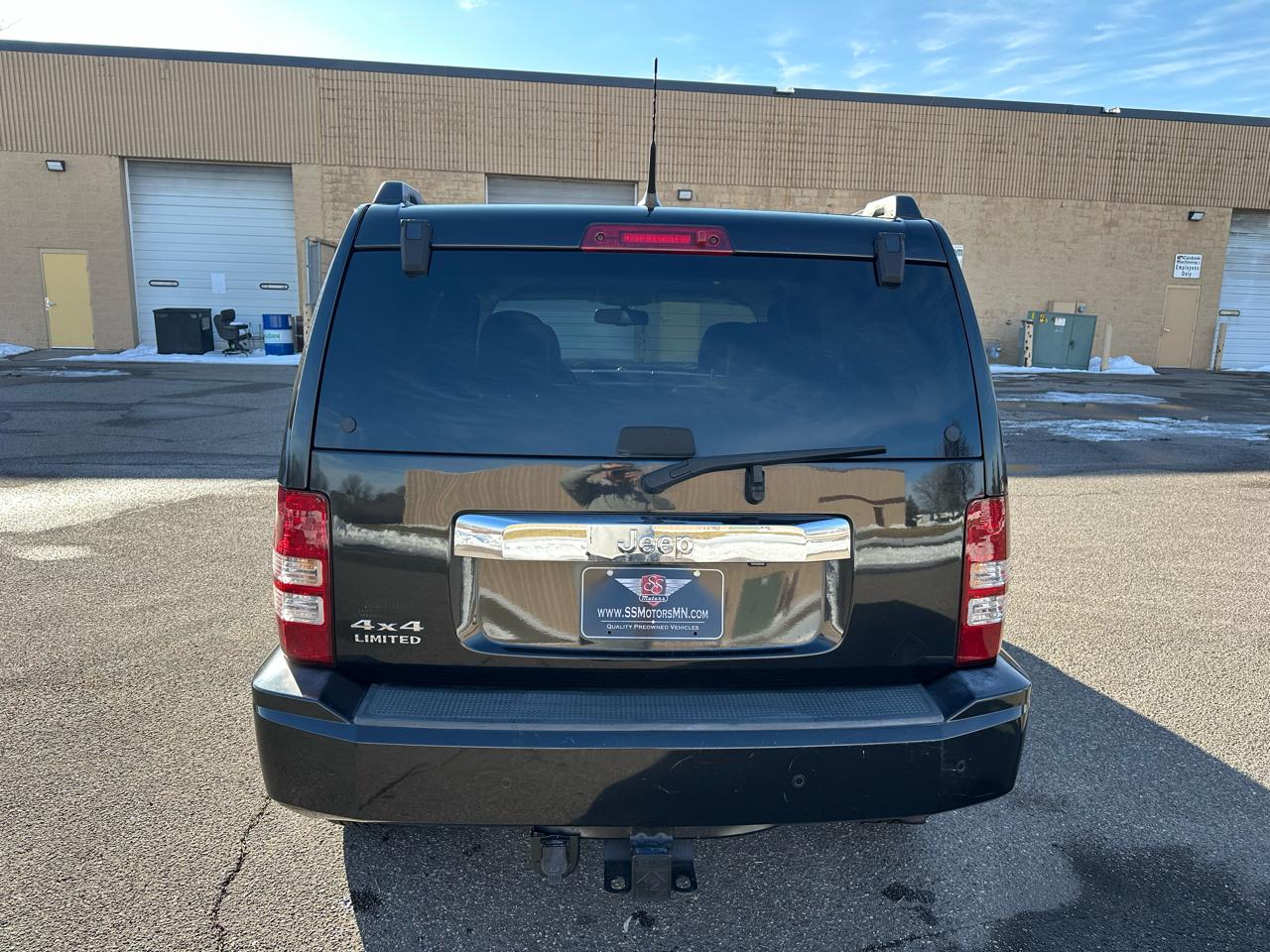 Jeep Liberty Limited 4WD 2011