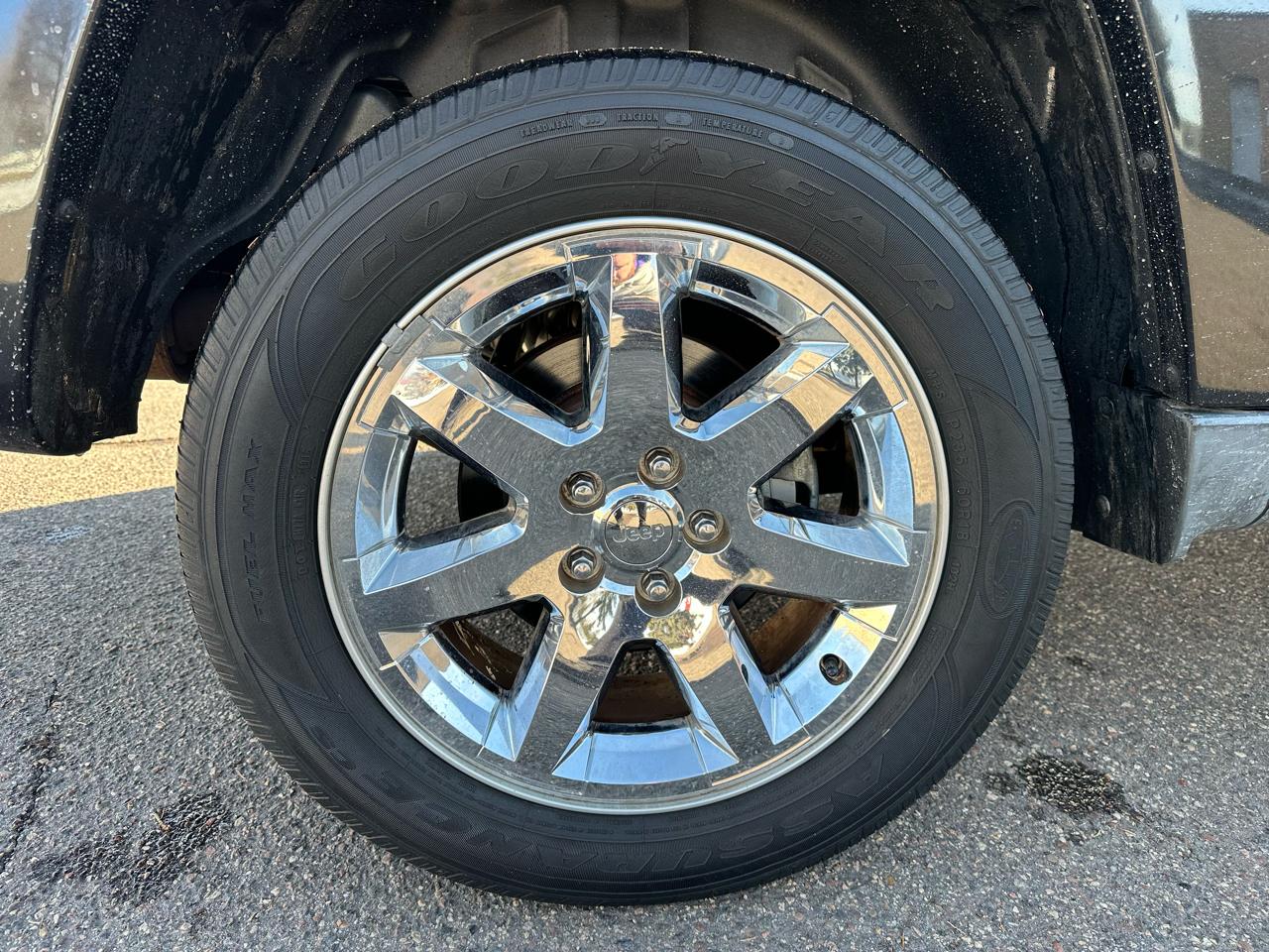 Jeep Liberty Limited 4WD 2011