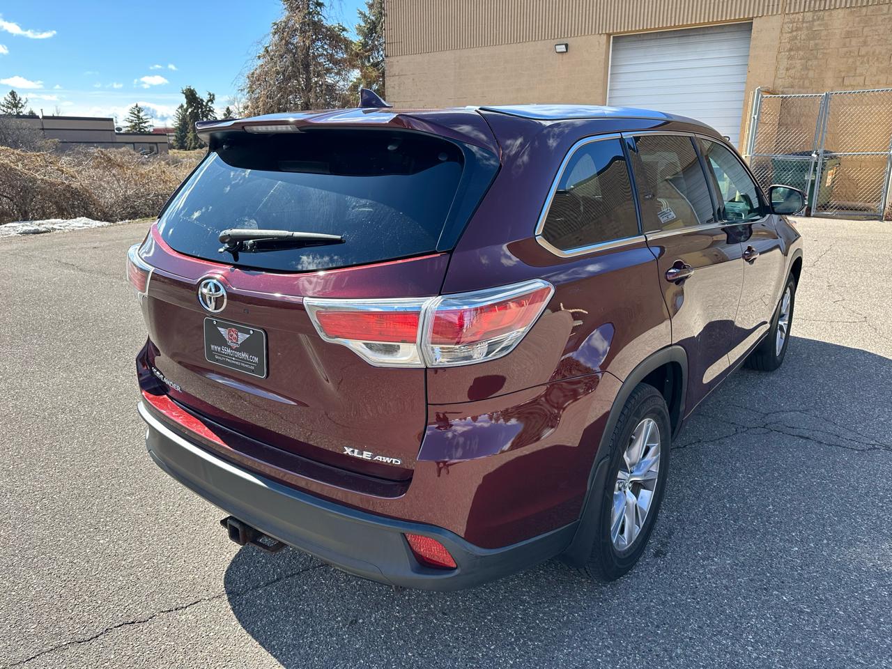 Toyota Highlander XLE AWD V6 2014