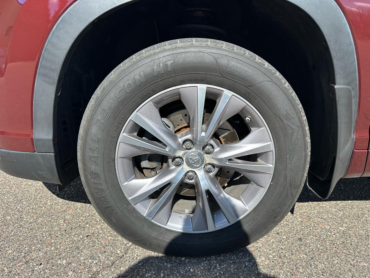 Toyota Highlander XLE AWD V6 2014