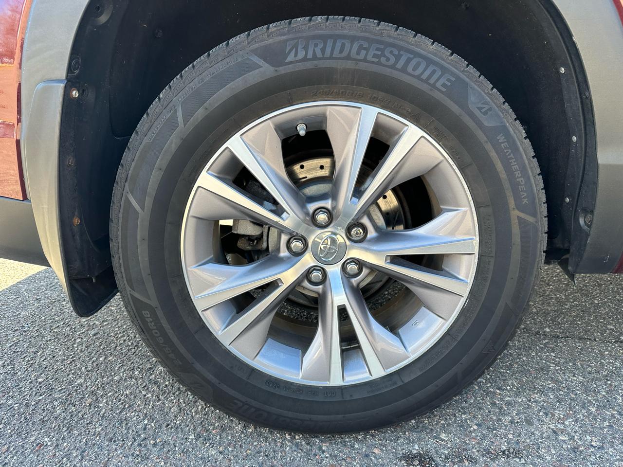 Toyota Highlander XLE AWD V6 2014