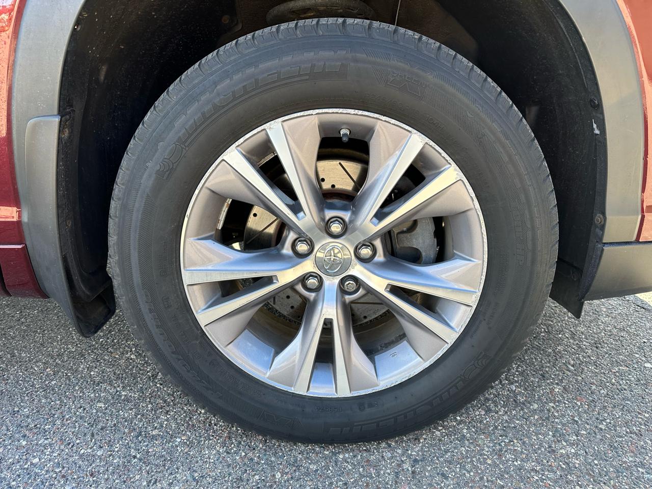 Toyota Highlander XLE AWD V6 2014