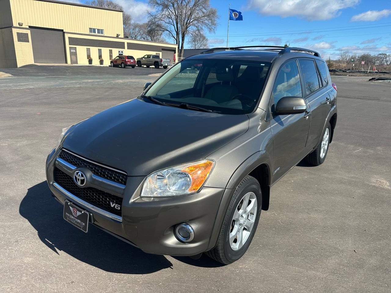 Toyota RAV4 Limited V6 4WD 2012