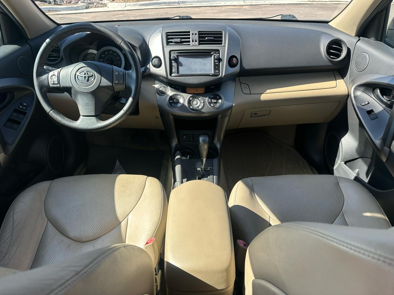 Toyota RAV4 Limited V6 4WD 2012