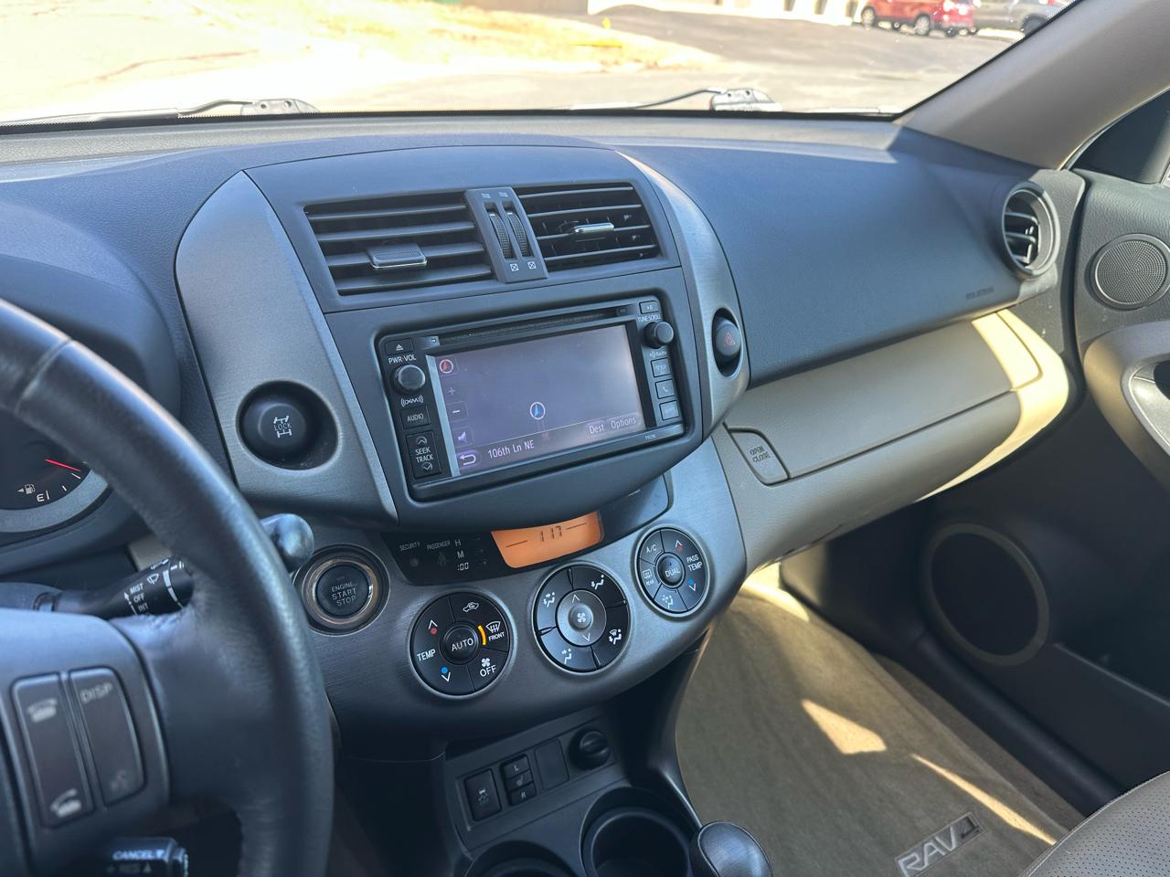 Toyota RAV4 Limited V6 4WD 2012