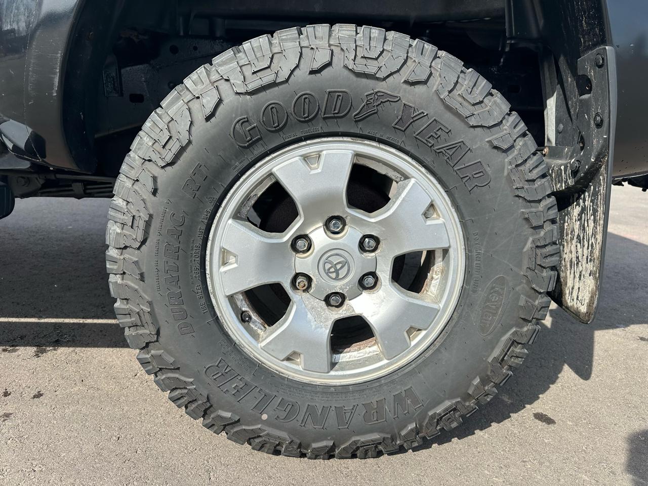 Toyota Tacoma Double Cab V6 4WD 2007