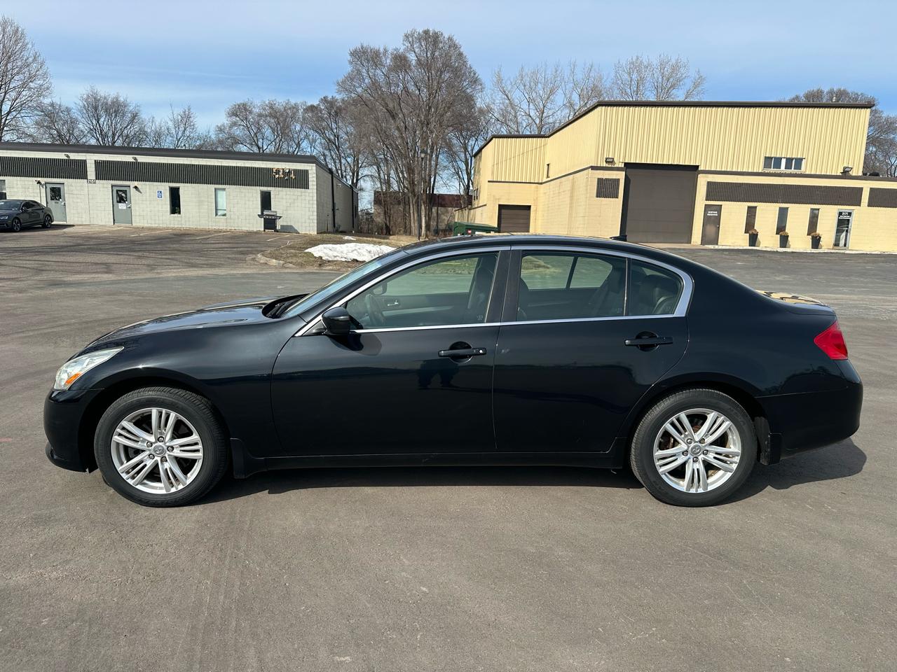 Infiniti G Sedan 37x AWD 2013