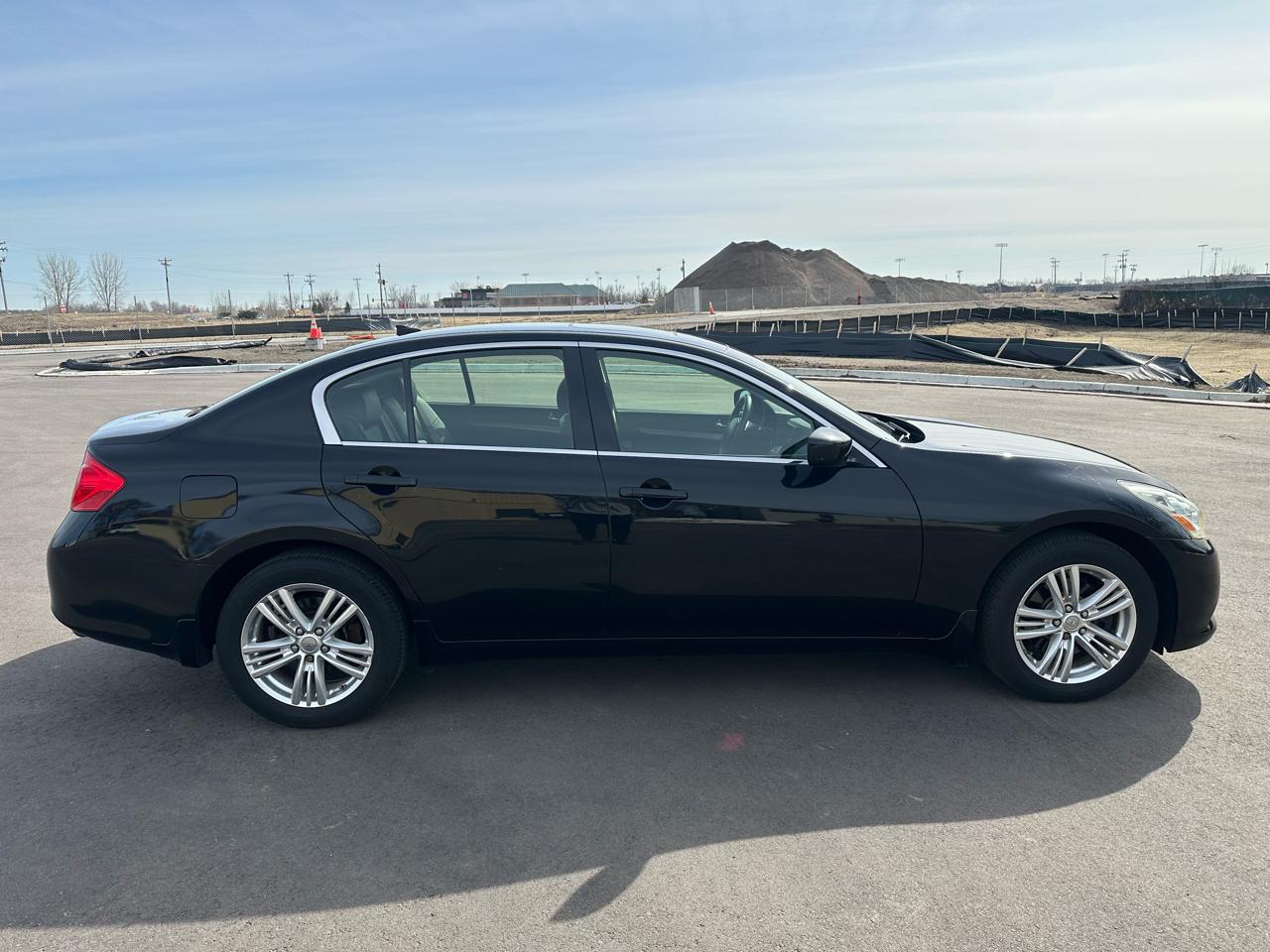 Infiniti G Sedan 37x AWD 2013