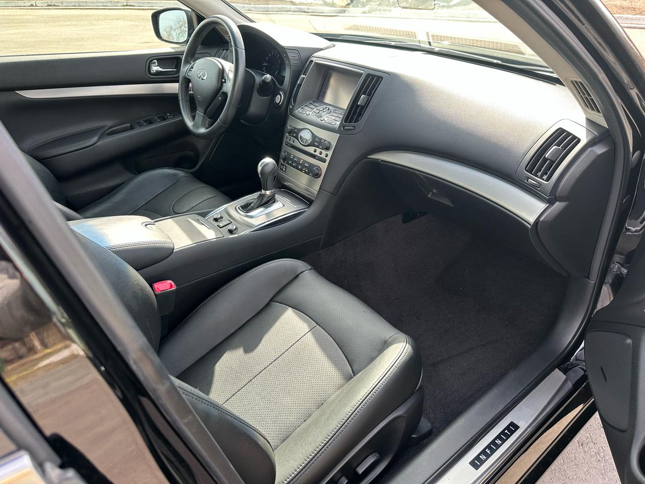 Infiniti G Sedan 37x AWD 2013