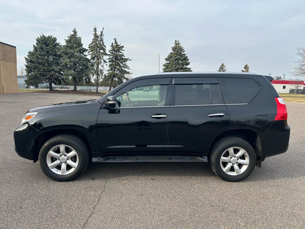 Lexus GX 460 Sport Utility 2011