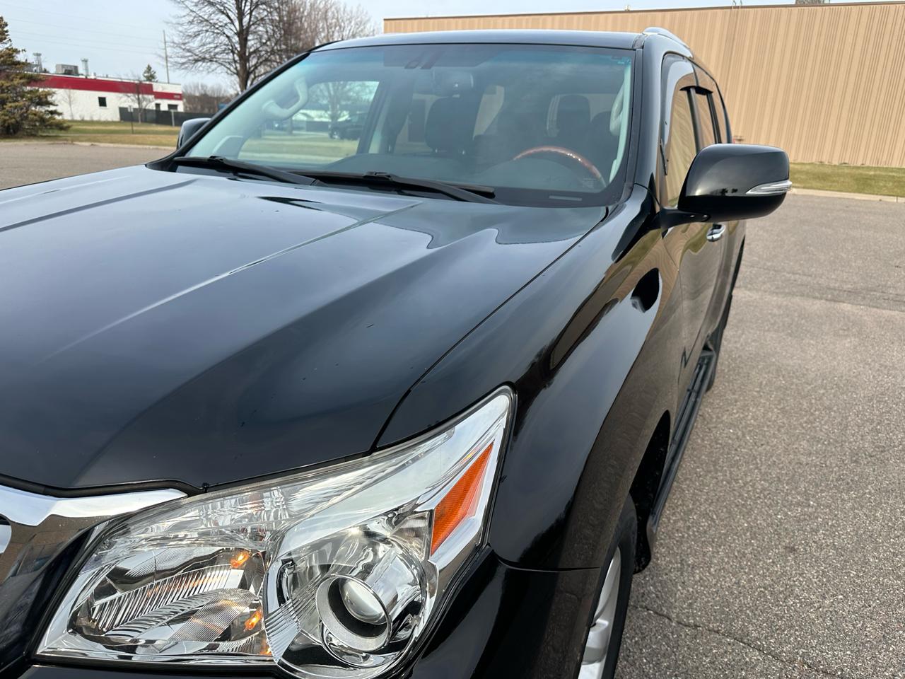 Lexus GX 460 Sport Utility 2011