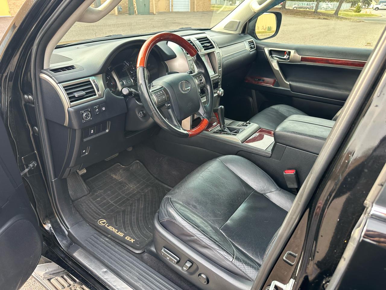 Lexus GX 460 Sport Utility 2011