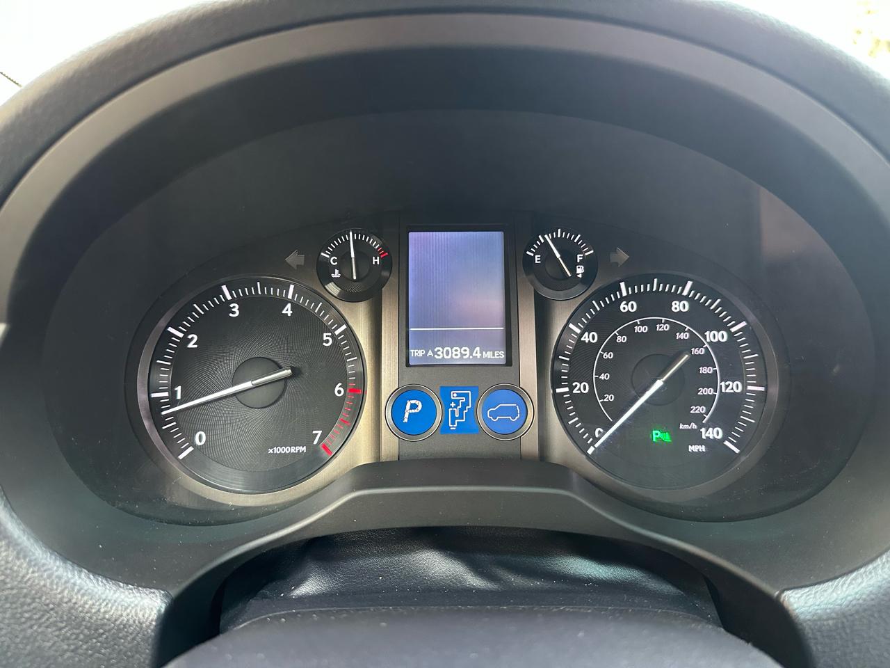 Lexus GX 460 Sport Utility 2011