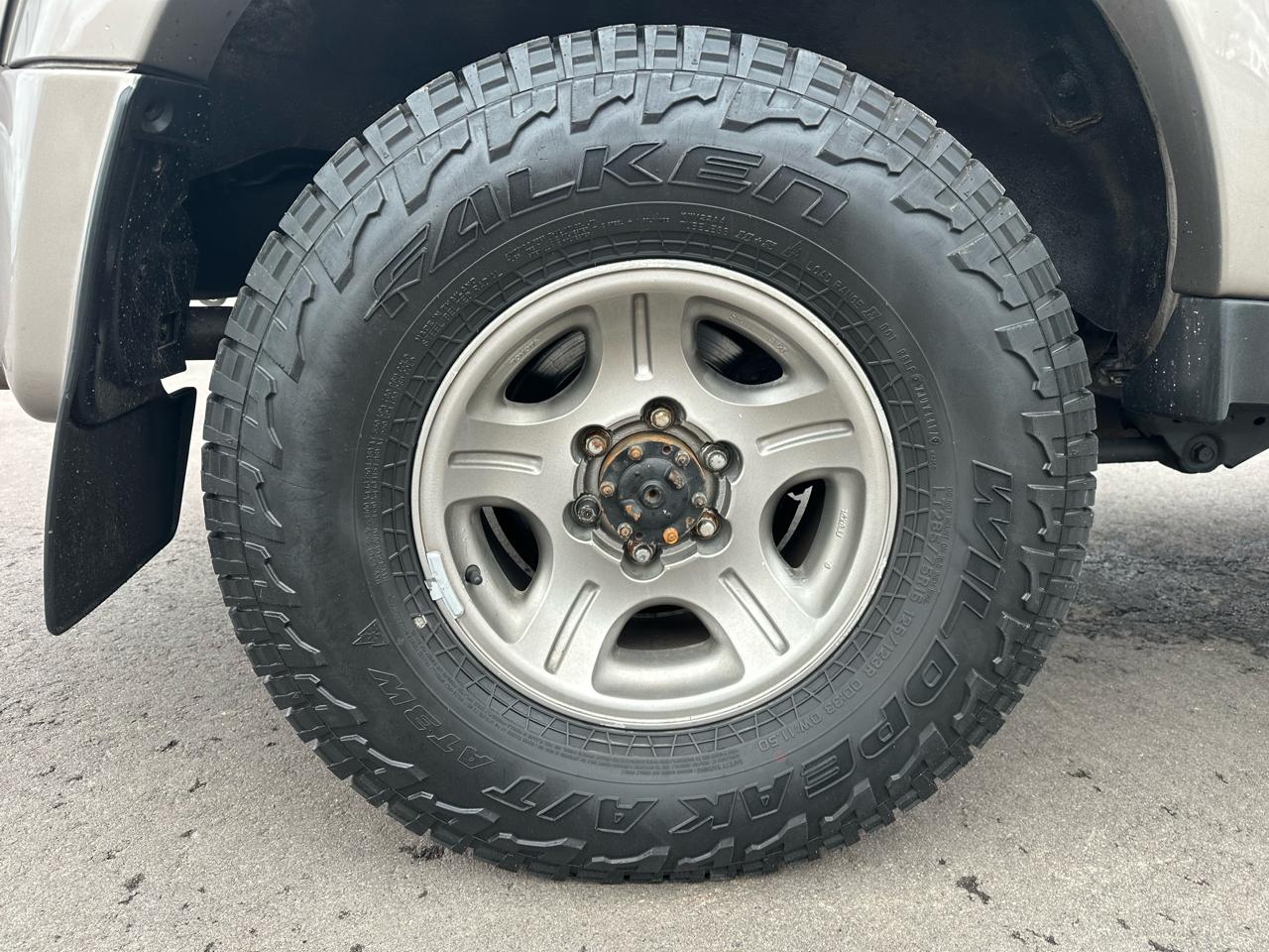 Lexus LX 450 Base 1996