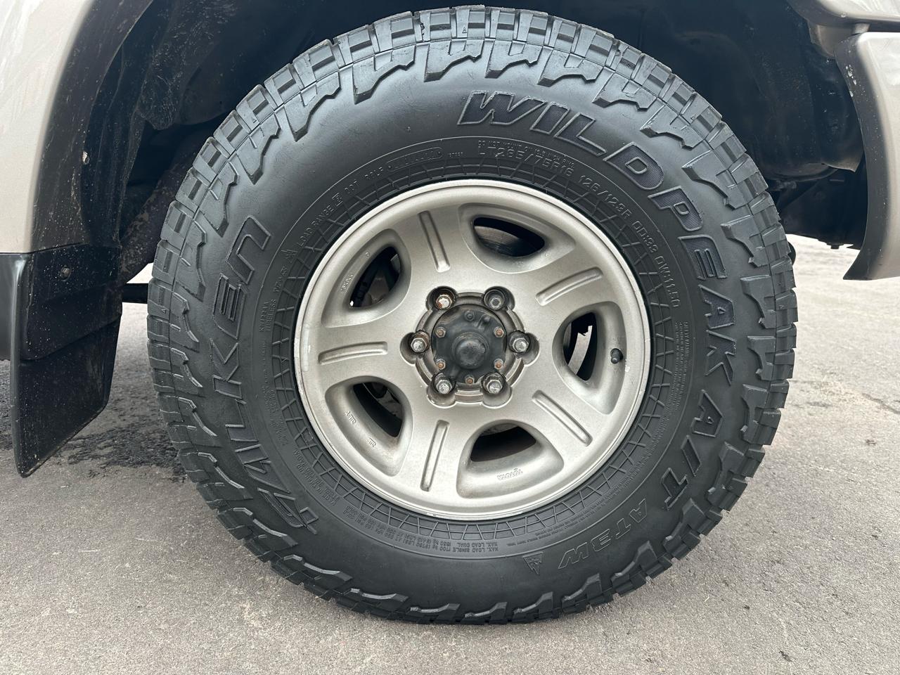 Lexus LX 450 Base 1996