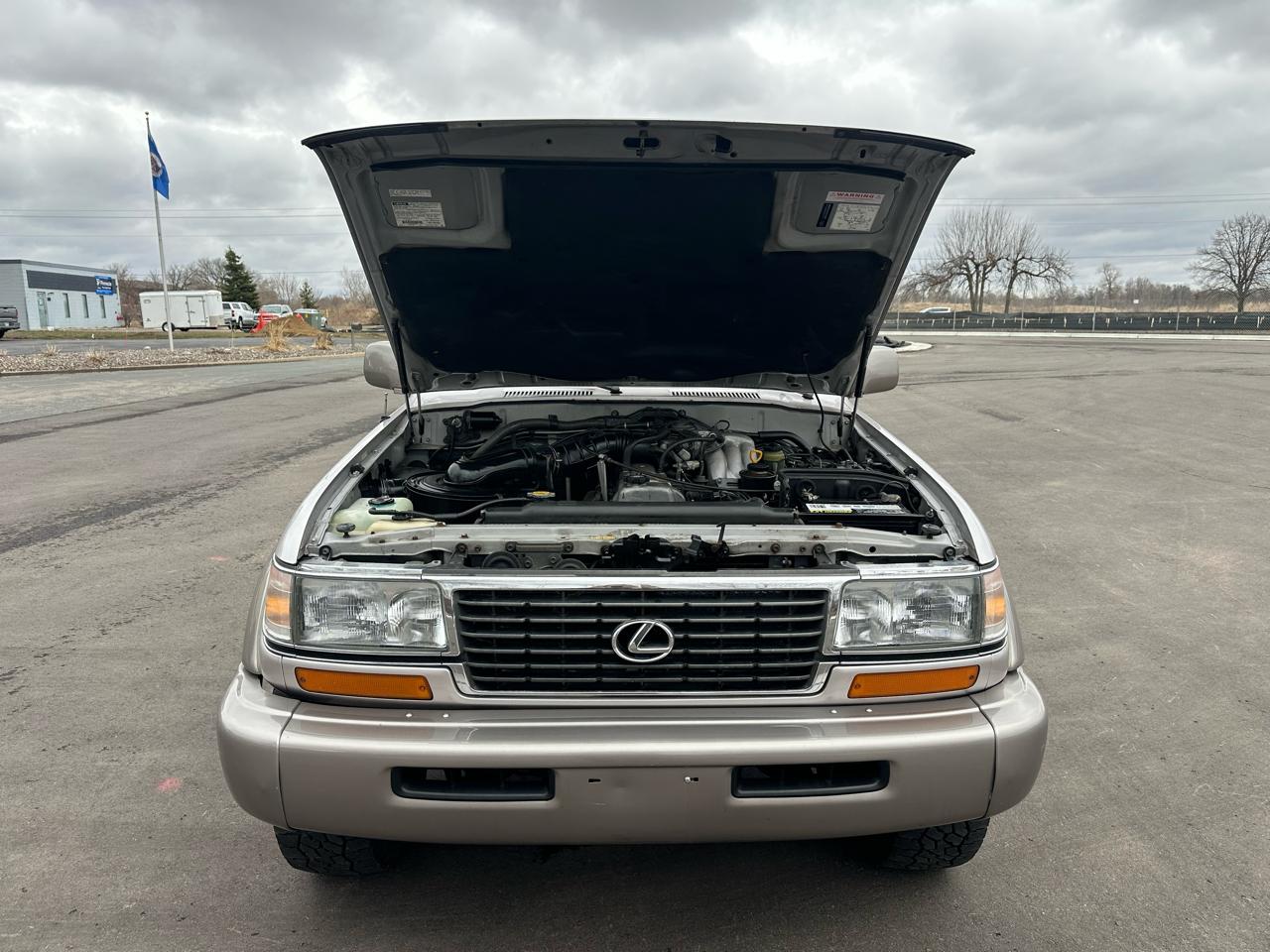 Lexus LX 450 Base 1996