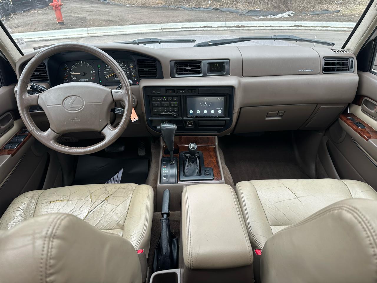 Lexus LX 450 Base 1996