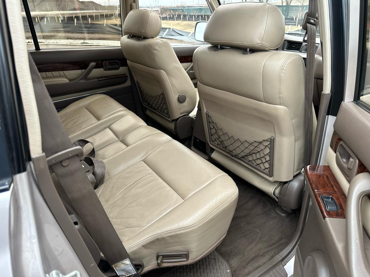 Lexus LX 450 Base 1996